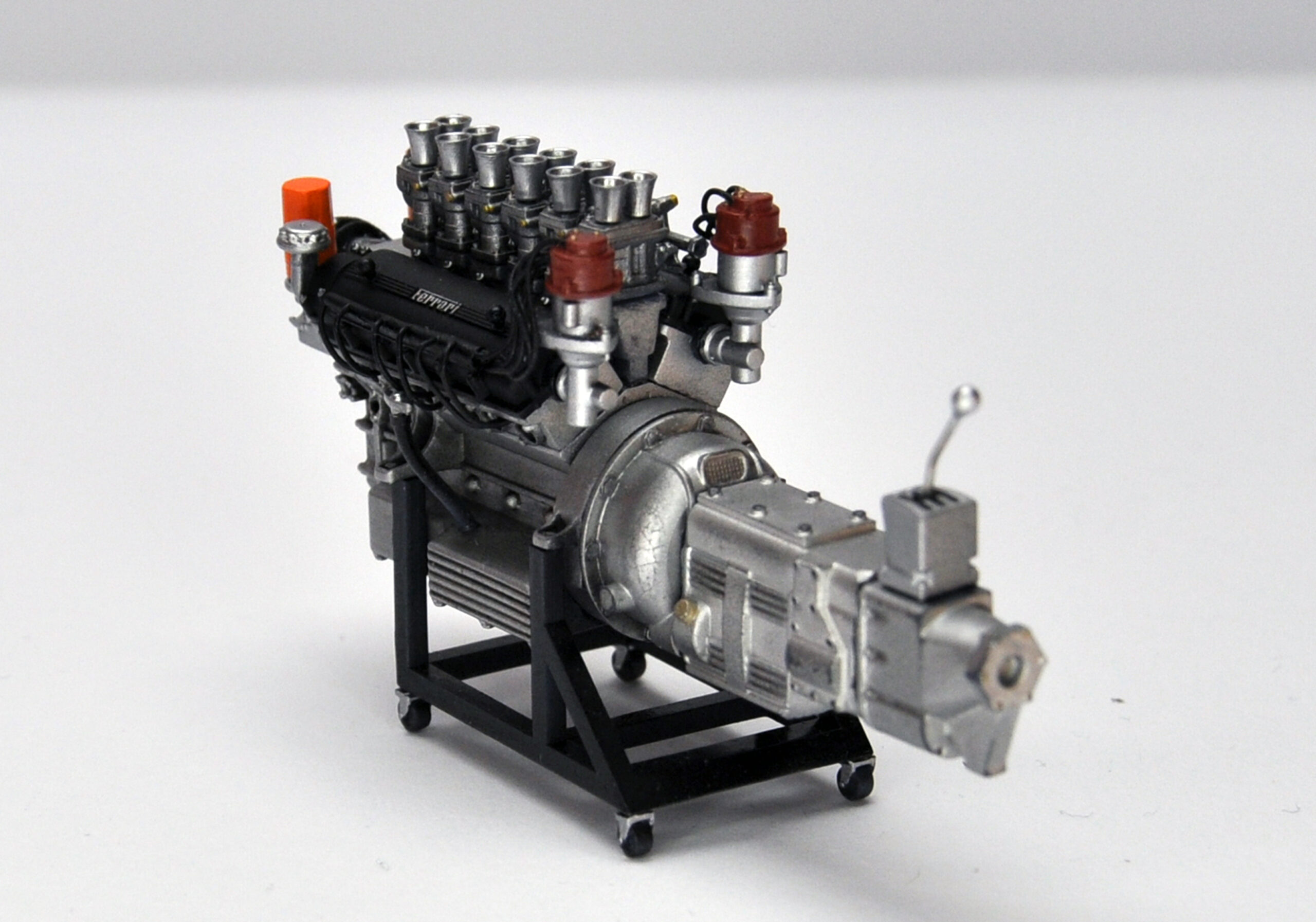 Motor Ferrari Colombo V12 3.3l 6 carburadores. - Imagen 16