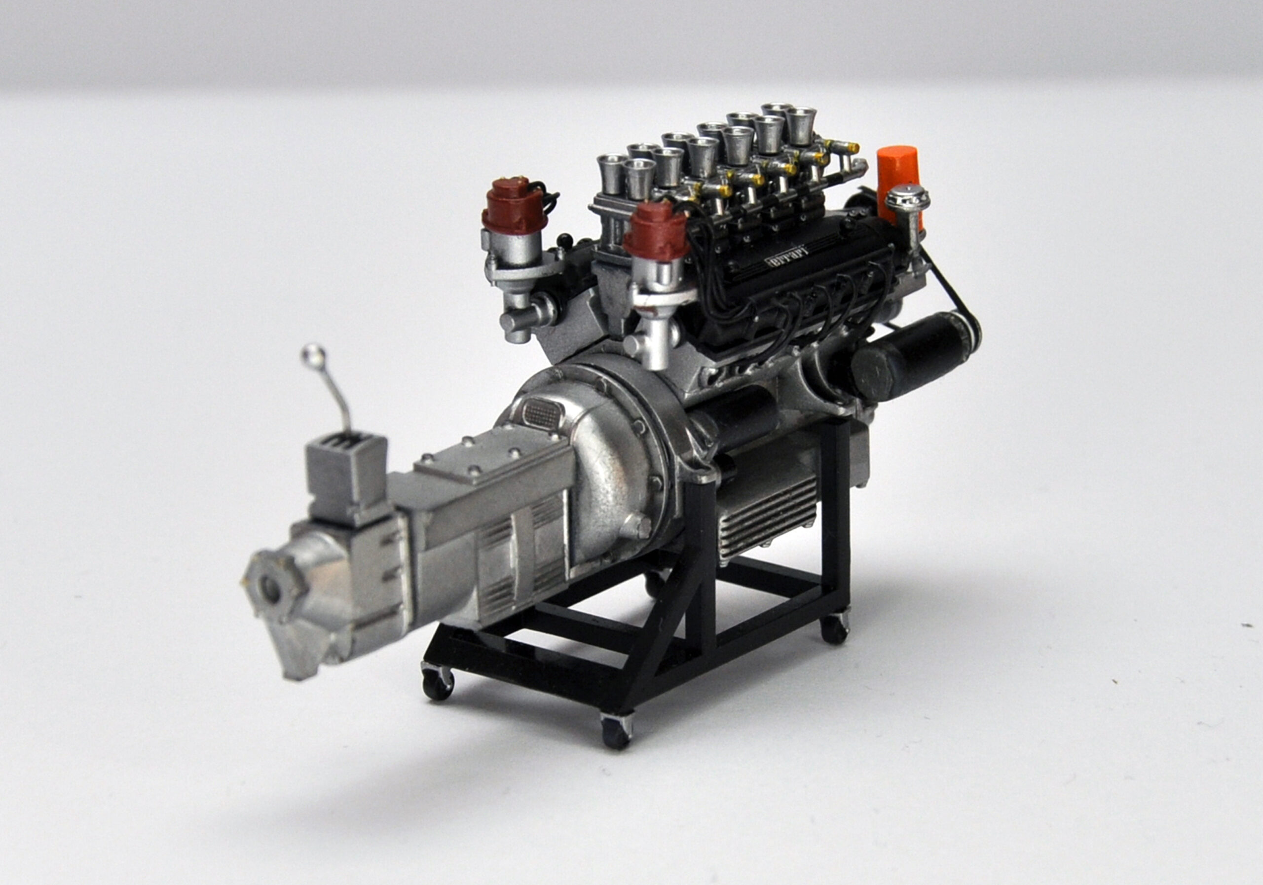 Motor Ferrari Colombo V12 3.3l 6 carburadores. - Imagen 17