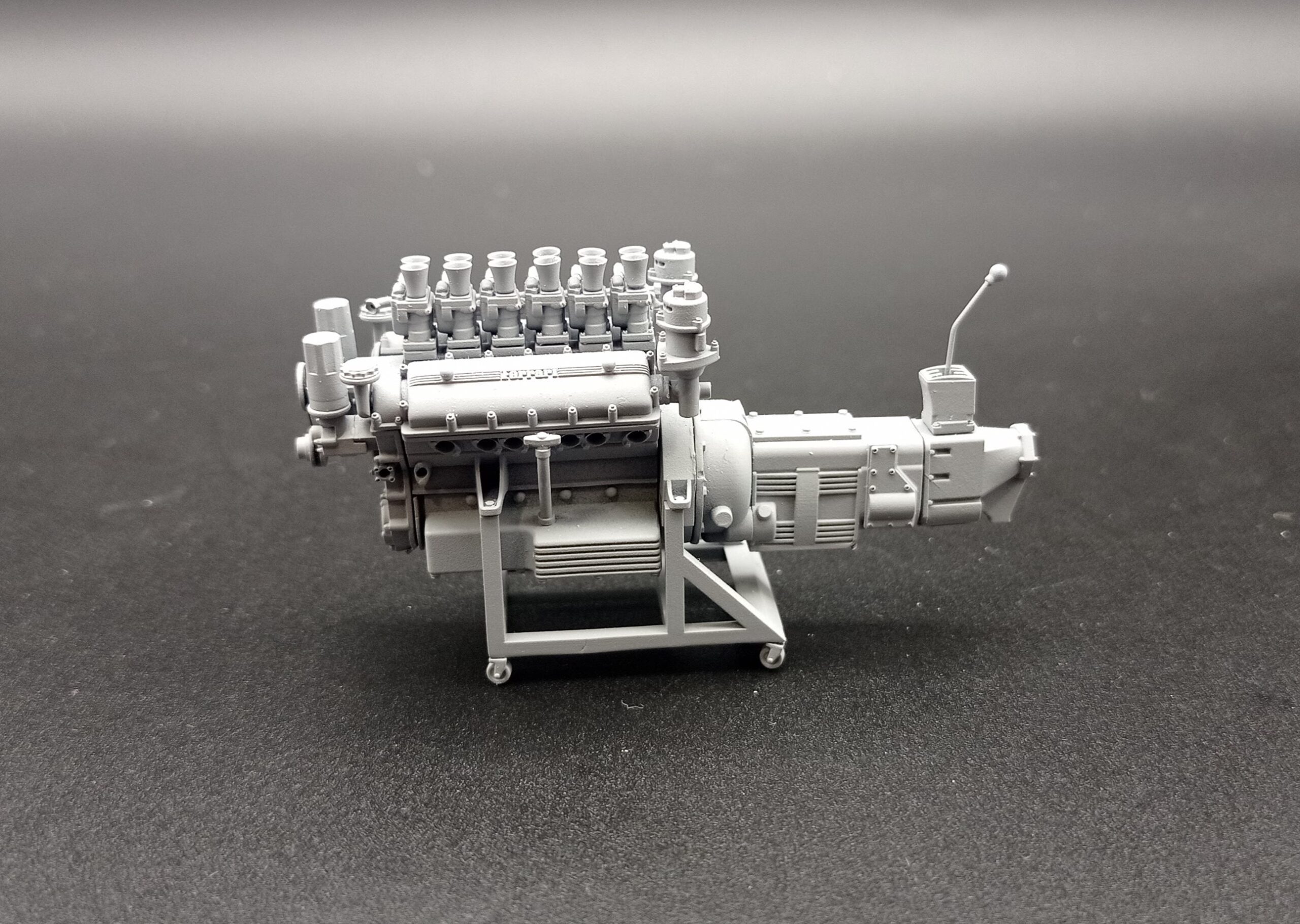 Motor Ferrari Colombo V12 3.3l 6 carburadores. - Imagen 7