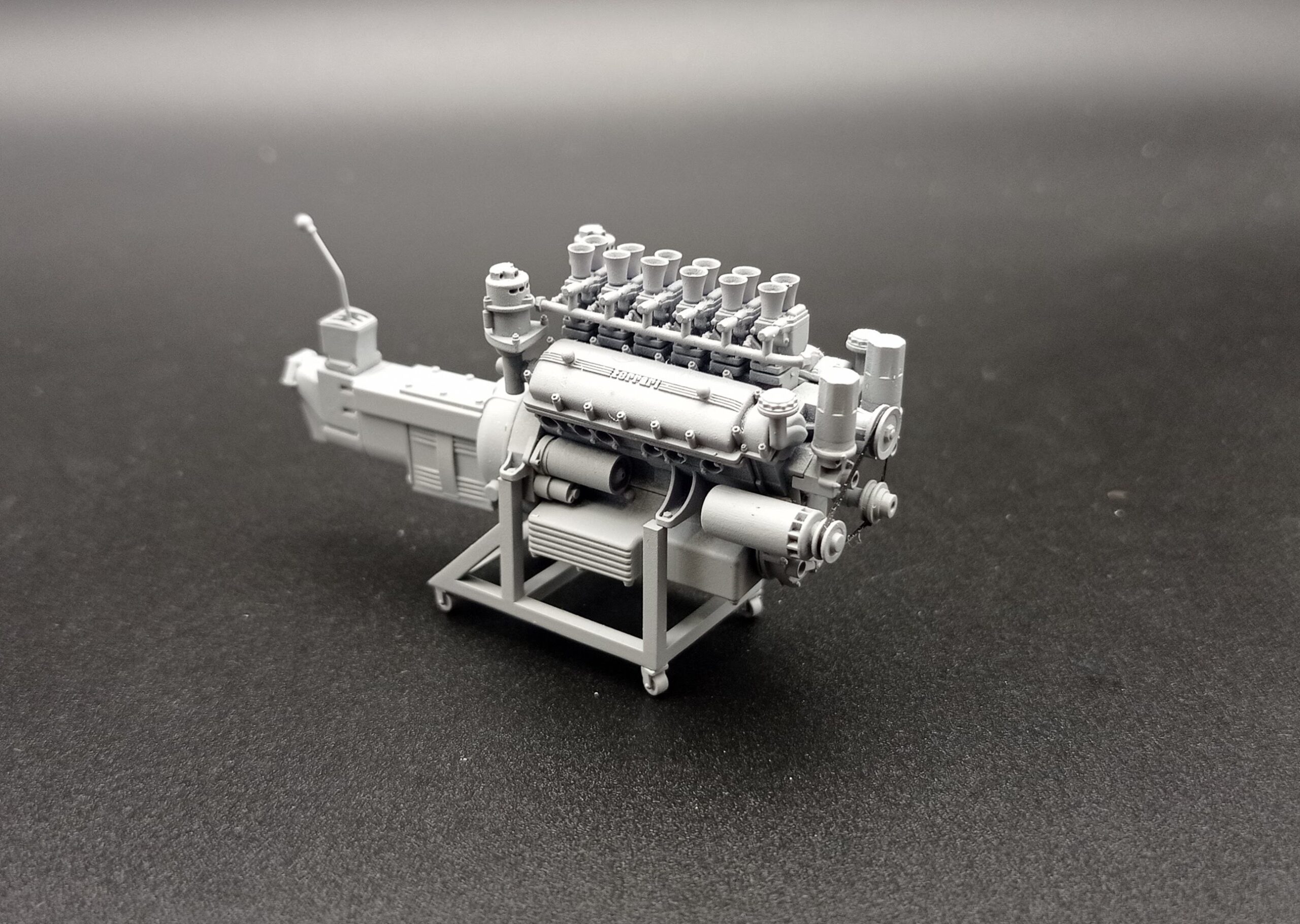 Motor Ferrari Colombo V12 3.3l 6 carburadores. - Imagen 8